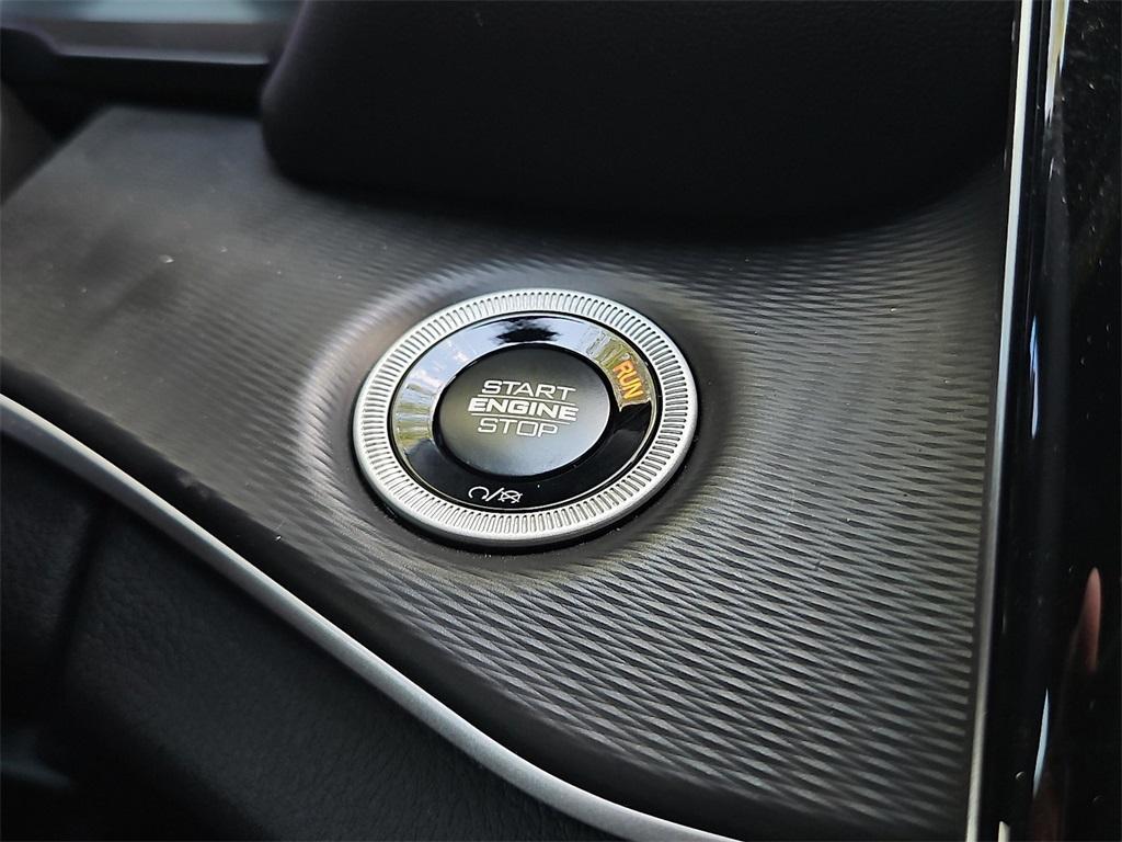 new 2025 Jeep Grand Cherokee car, priced at $41,420