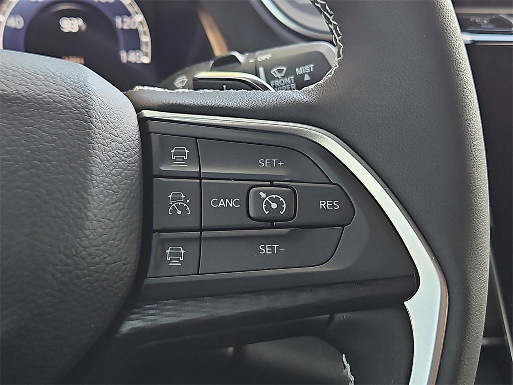 new 2025 Jeep Grand Cherokee car, priced at $41,420