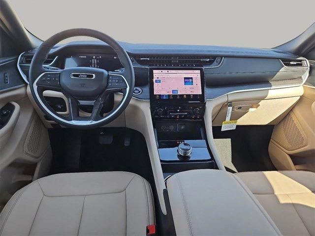 new 2025 Jeep Grand Cherokee car, priced at $40,786