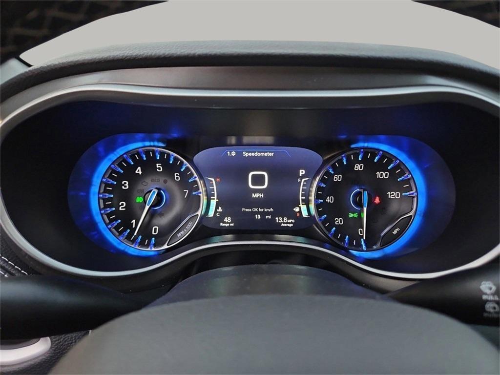 new 2025 Chrysler Pacifica car