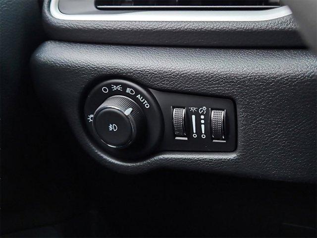 new 2025 Chrysler Pacifica car