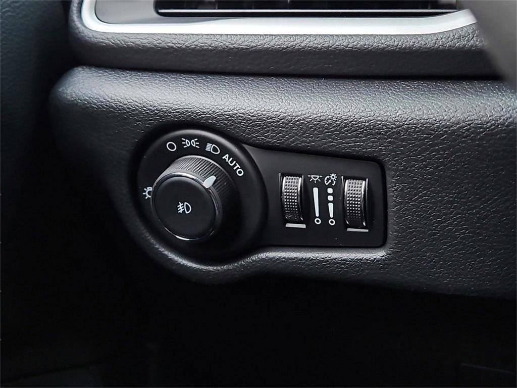 new 2025 Chrysler Pacifica car