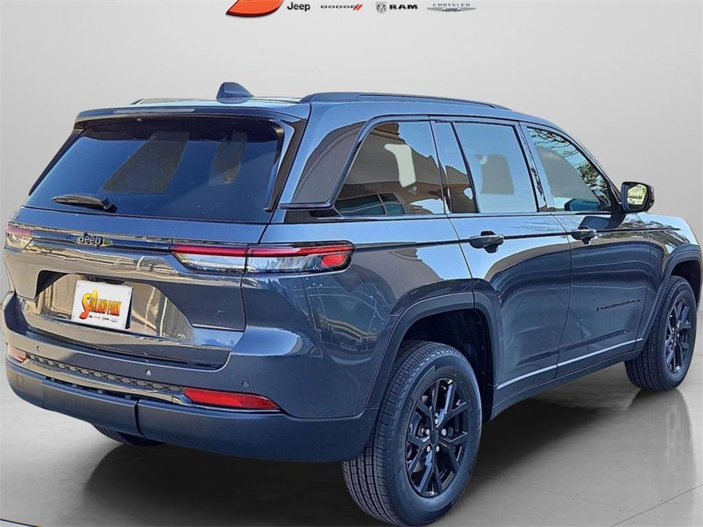 new 2024 Jeep Grand Cherokee car, priced at $43,030