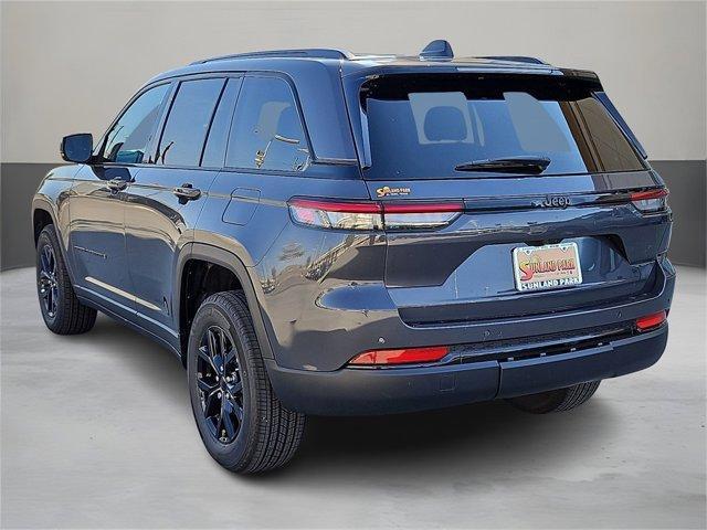 new 2024 Jeep Grand Cherokee car, priced at $39,030