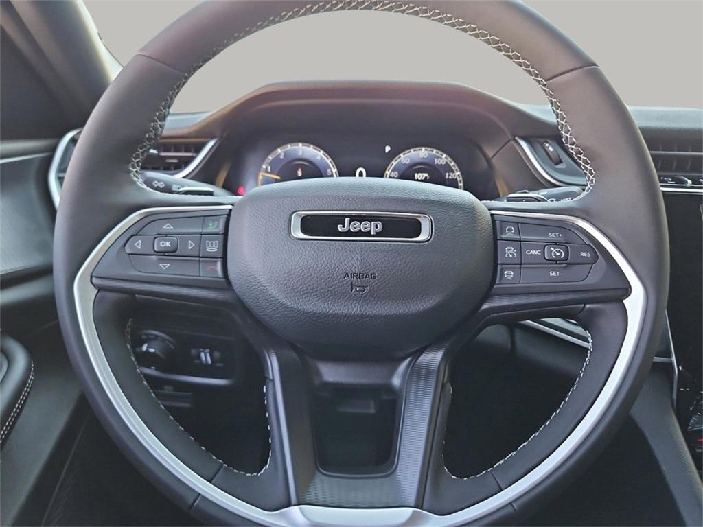 new 2024 Jeep Grand Cherokee car, priced at $43,030