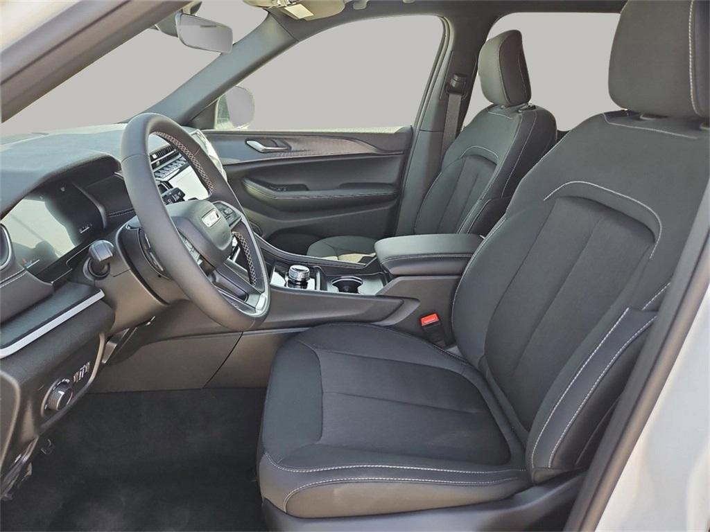 new 2025 Jeep Grand Cherokee L car, priced at $42,830