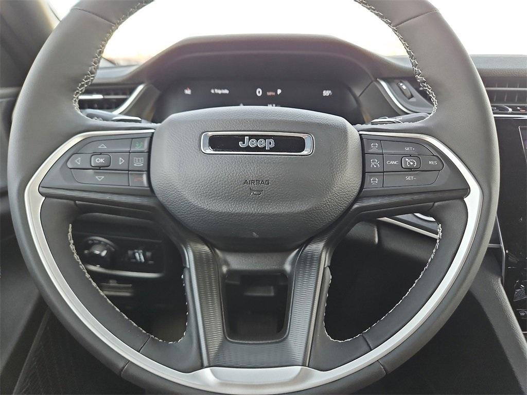 new 2025 Jeep Grand Cherokee L car, priced at $42,729