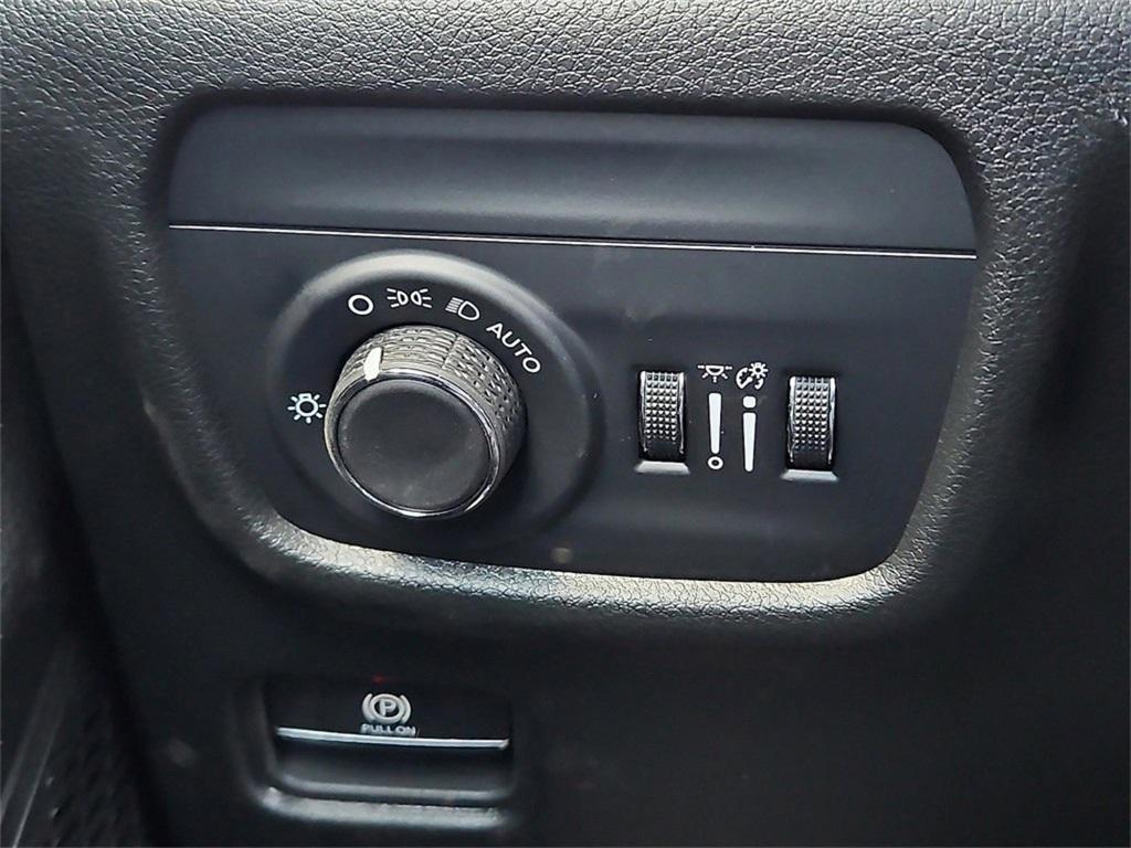 new 2025 Jeep Grand Cherokee car, priced at $44,965