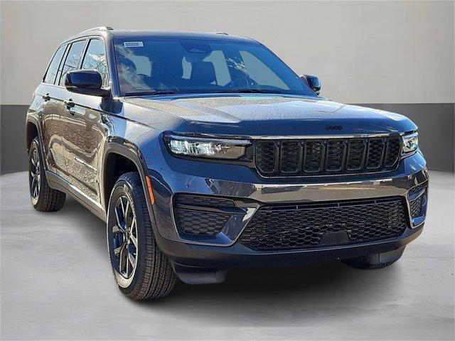 new 2025 Jeep Grand Cherokee car, priced at $40,530