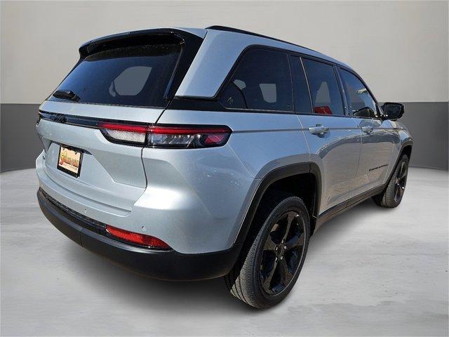 new 2024 Jeep Grand Cherokee car, priced at $47,795