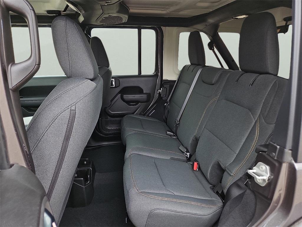new 2025 Jeep Wrangler car, priced at $46,986