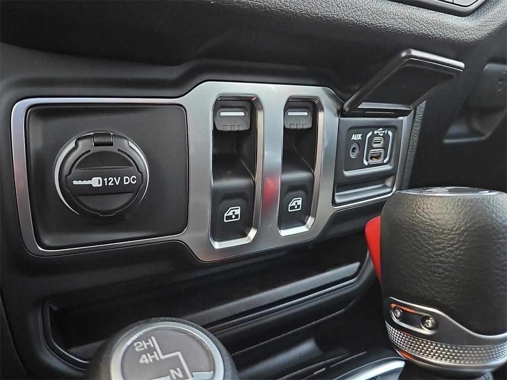 new 2025 Jeep Wrangler car, priced at $36,650