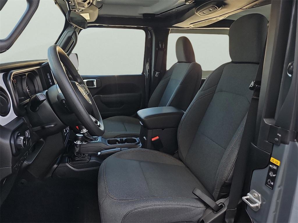 new 2025 Jeep Wrangler car, priced at $36,650