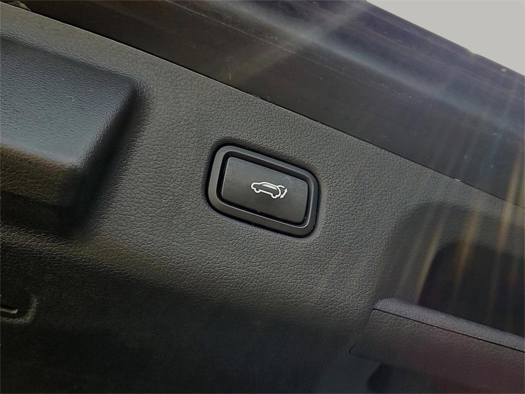 used 2022 Hyundai Palisade car, priced at $34,904