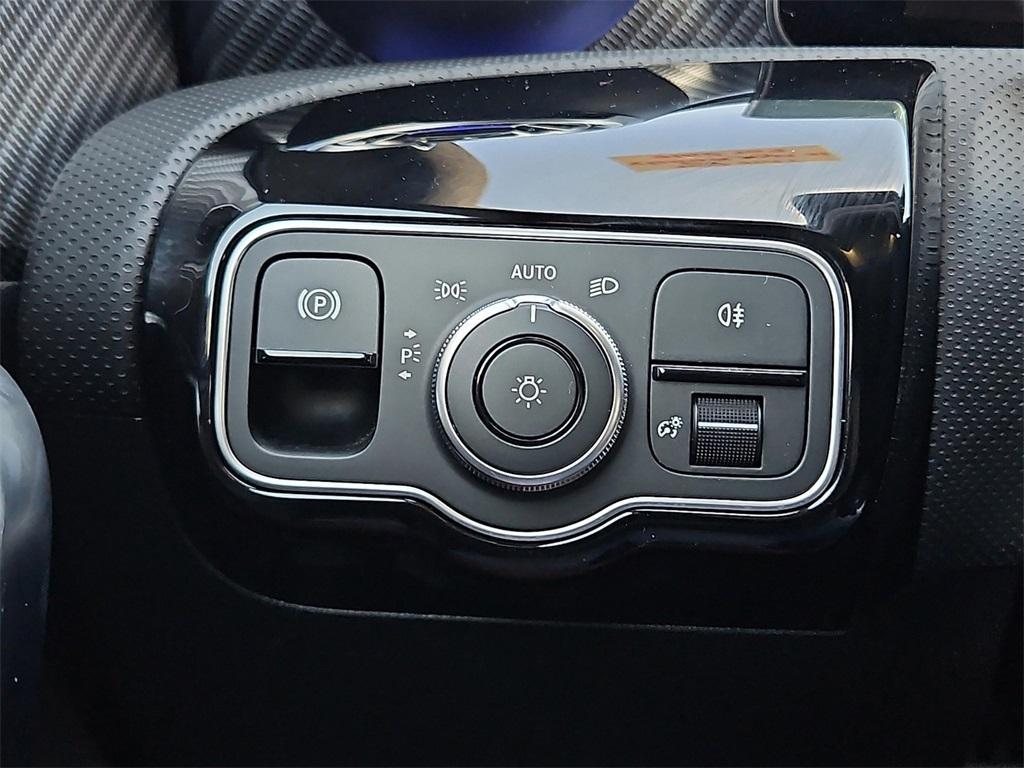 used 2025 Mercedes-Benz CLA 250 car, priced at $39,913