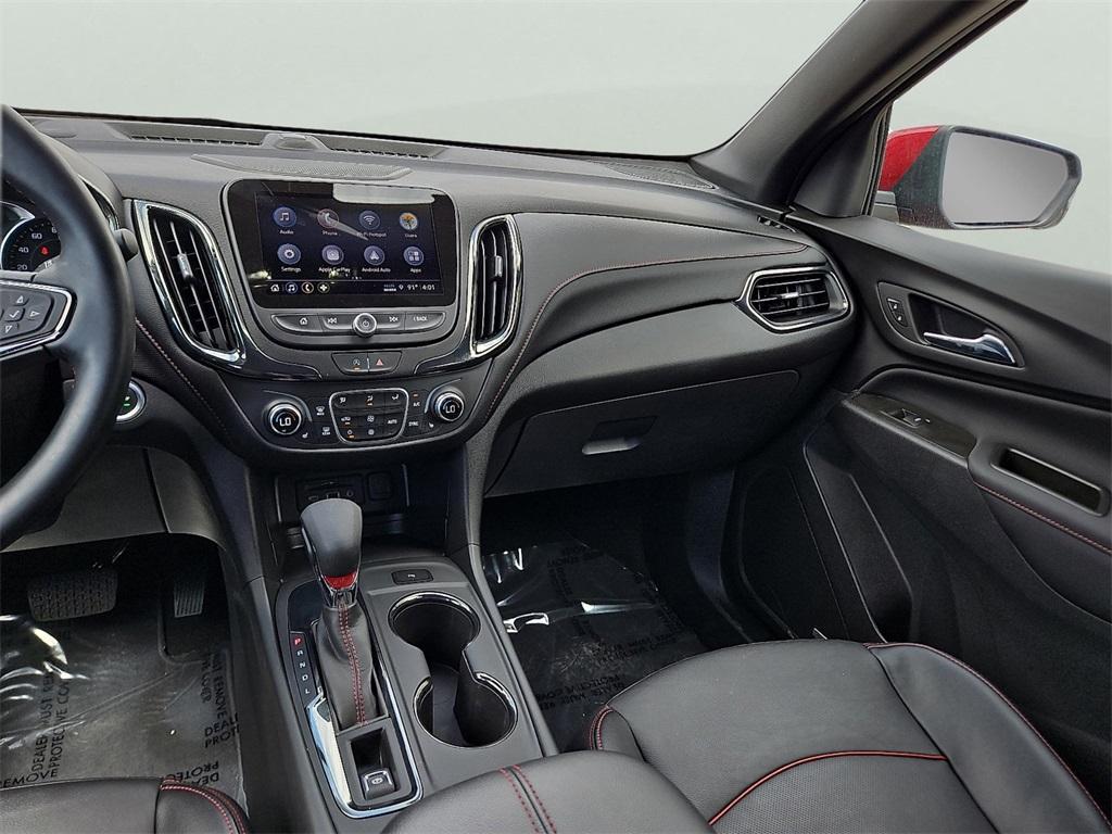 used 2024 Chevrolet Equinox car, priced at $29,276