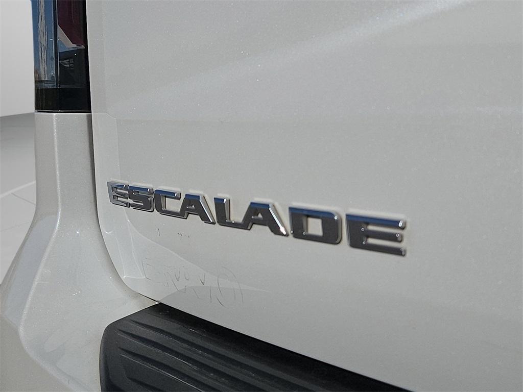 used 2023 Cadillac Escalade car, priced at $79,813