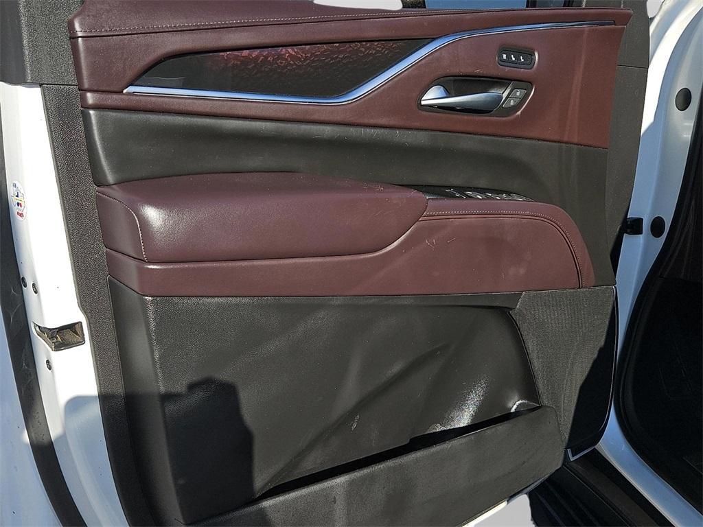 used 2023 Cadillac Escalade car, priced at $79,813