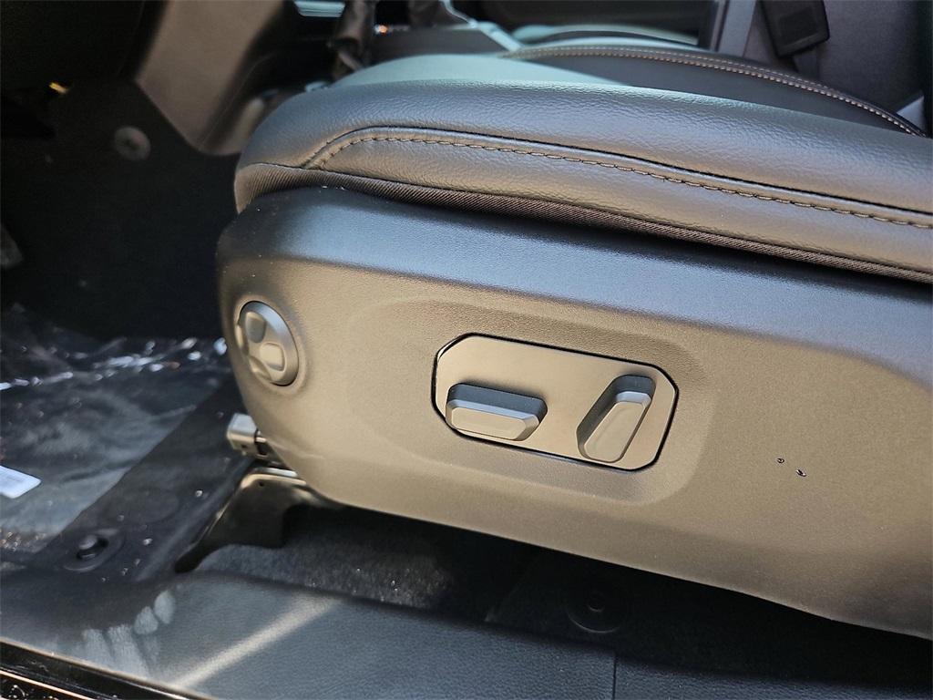 new 2025 Jeep Gladiator car, priced at $44,584