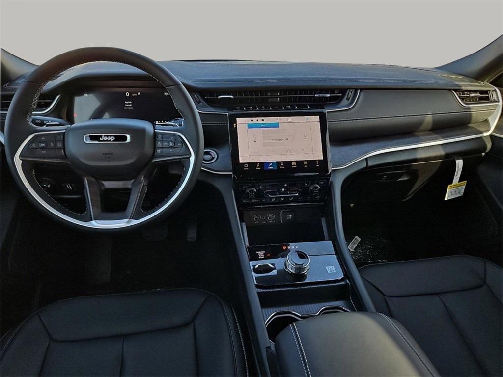 new 2025 Jeep Grand Cherokee L car, priced at $47,197