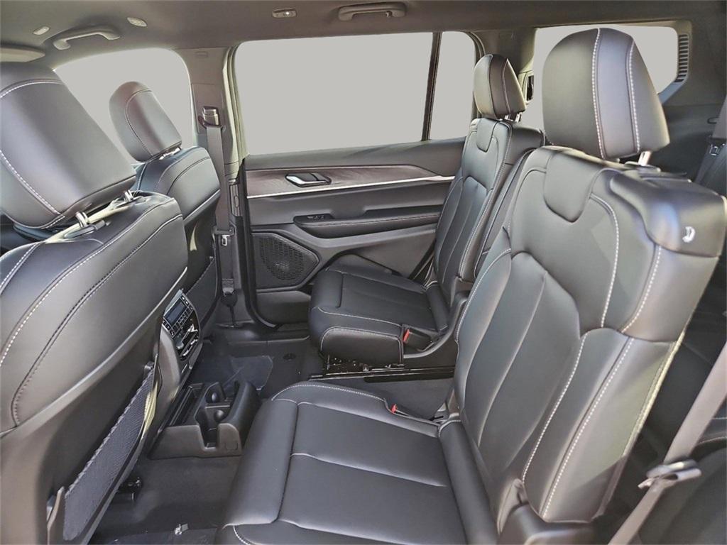 new 2025 Jeep Grand Cherokee L car, priced at $47,197