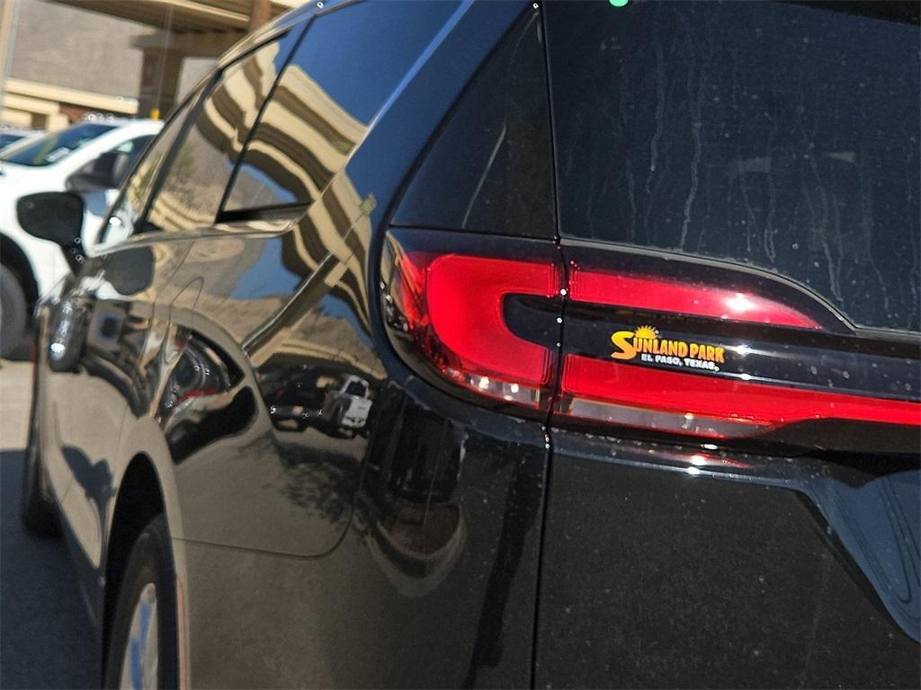 new 2026 Chrysler Pacifica car