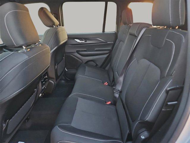 new 2025 Jeep Grand Cherokee car, priced at $39,148