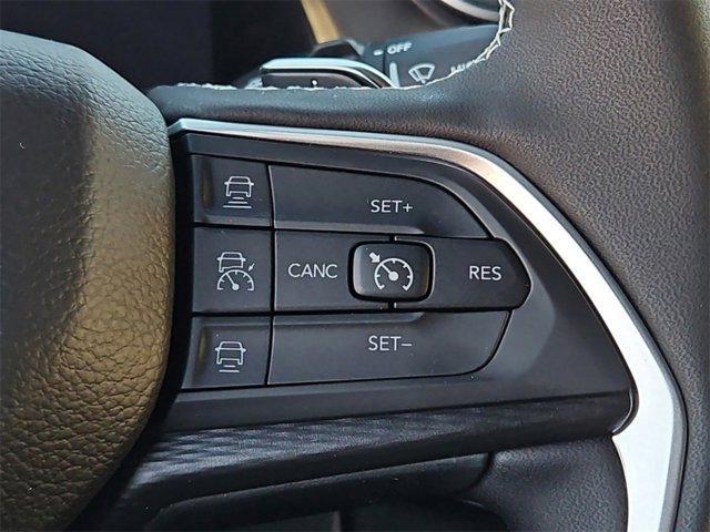 new 2025 Jeep Grand Cherokee car, priced at $39,148