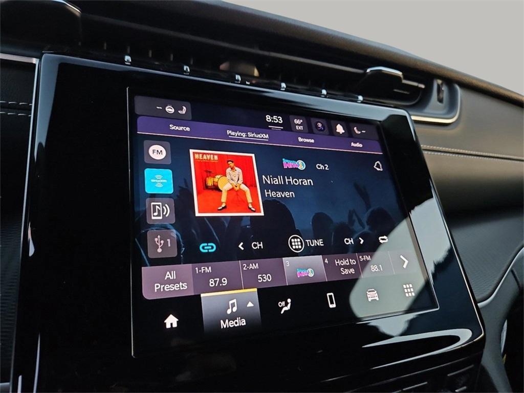 new 2025 Jeep Grand Cherokee car, priced at $37,148
