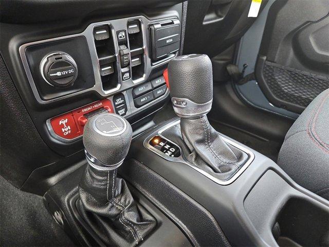 new 2025 Jeep Wrangler car, priced at $61,443