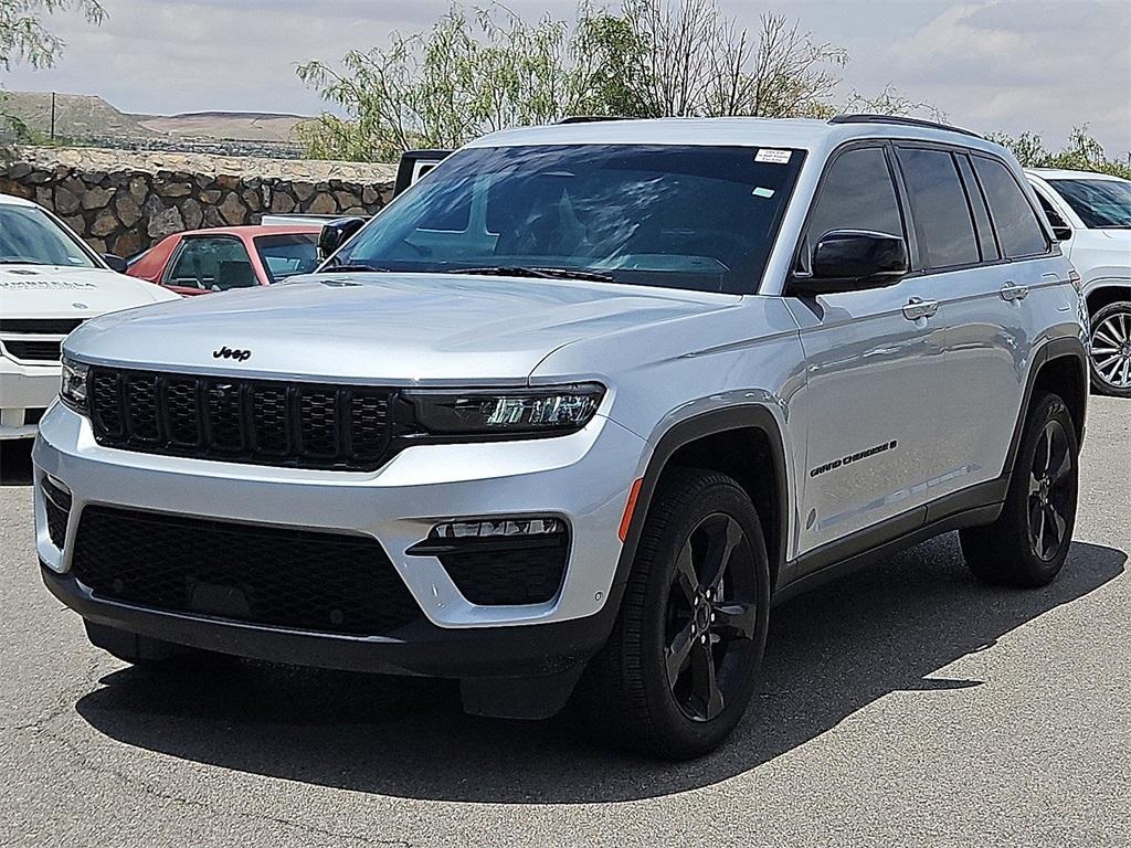 used 2024 Jeep Grand Cherokee car, priced at $37,492