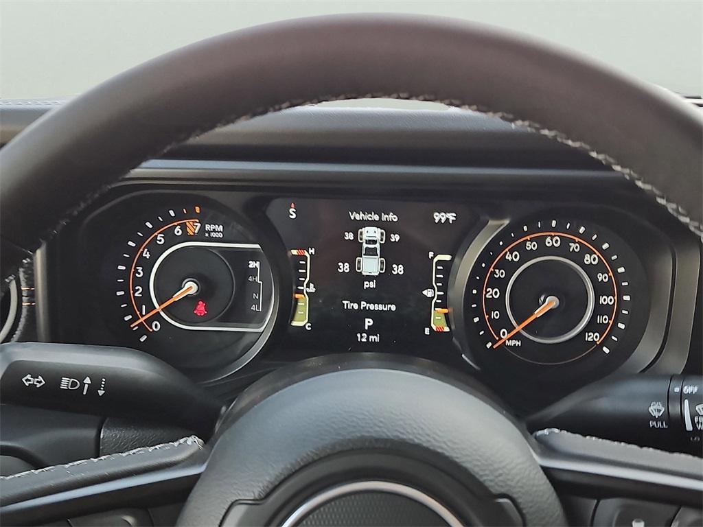 new 2025 Jeep Gladiator car, priced at $50,180