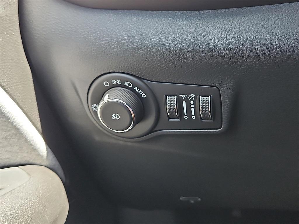 new 2025 Jeep Compass car, priced at $29,463