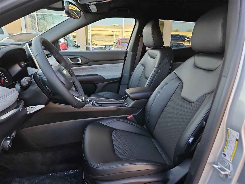 new 2025 Jeep Compass car, priced at $27,860