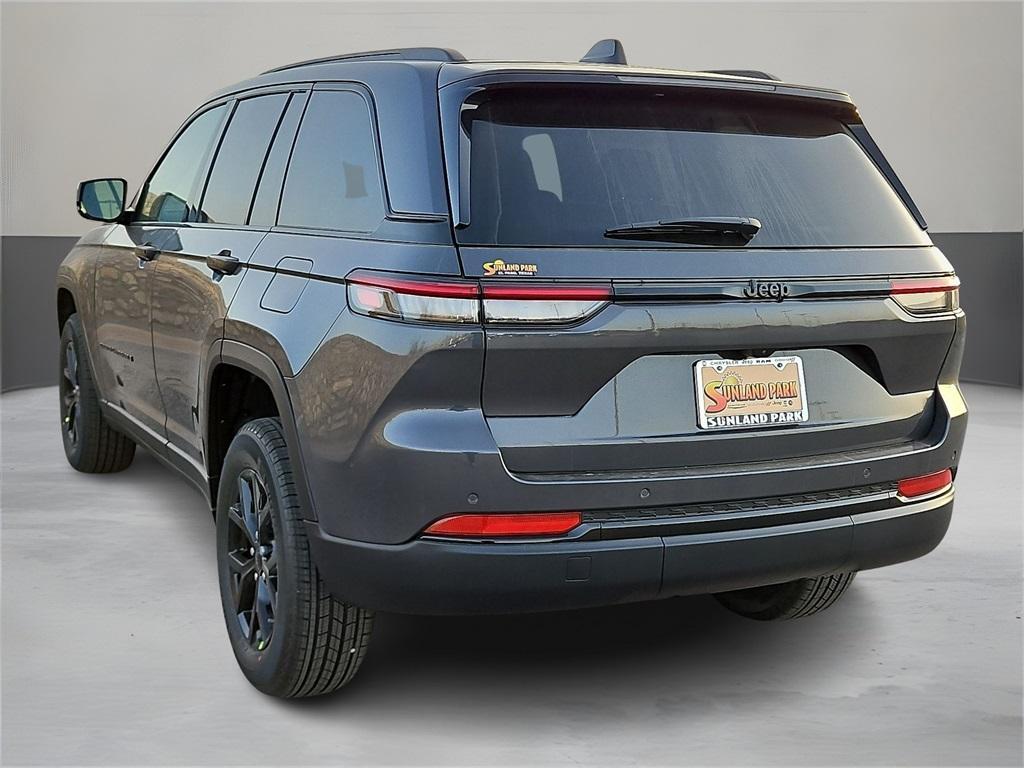 new 2025 Jeep Grand Cherokee car, priced at $40,530