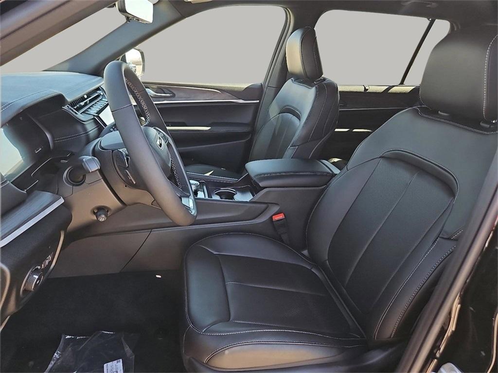 new 2025 Jeep Grand Cherokee L car, priced at $53,932