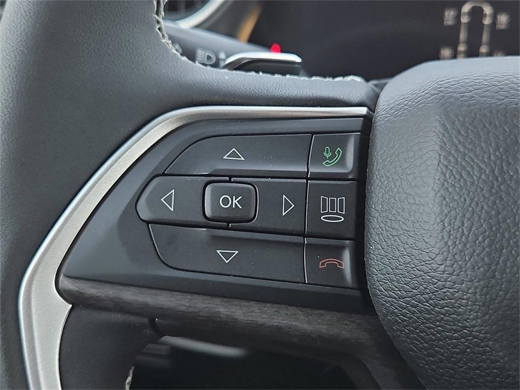 new 2025 Jeep Grand Cherokee L car, priced at $53,932