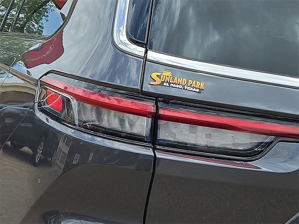 new 2025 Jeep Grand Cherokee L car, priced at $44,495