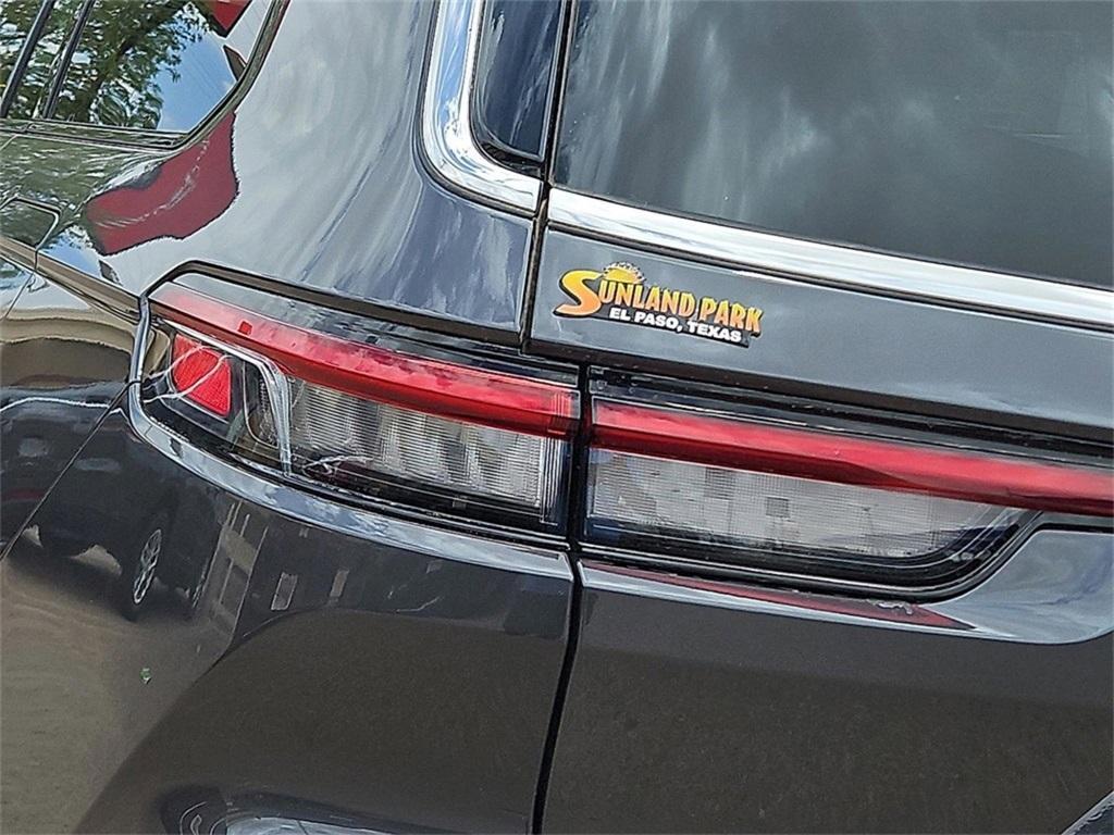 new 2025 Jeep Grand Cherokee L car, priced at $42,742