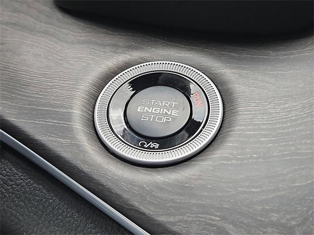 new 2025 Jeep Grand Cherokee L car, priced at $44,495