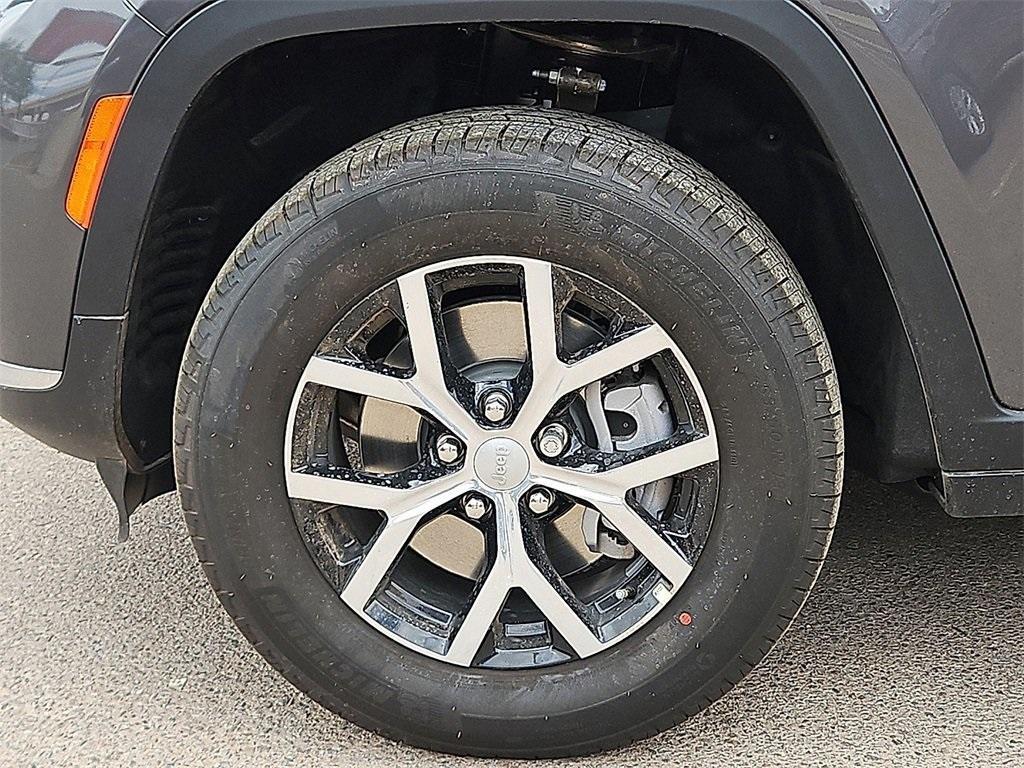 new 2025 Jeep Grand Cherokee L car, priced at $44,495