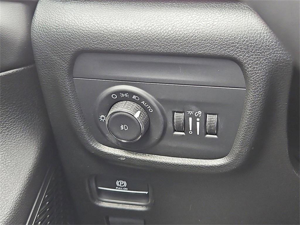 new 2025 Jeep Grand Cherokee L car, priced at $44,495