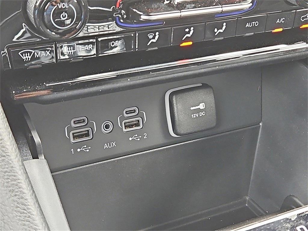 new 2025 Jeep Grand Cherokee L car, priced at $44,495