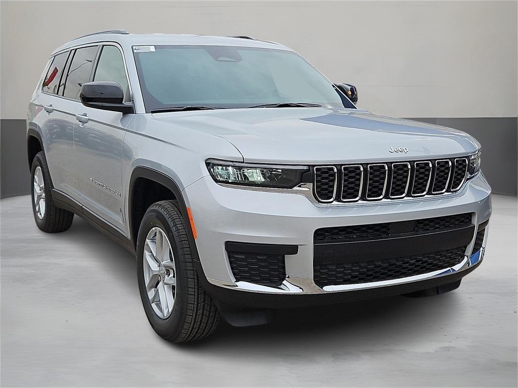 new 2025 Jeep Grand Cherokee L car, priced at $40,220