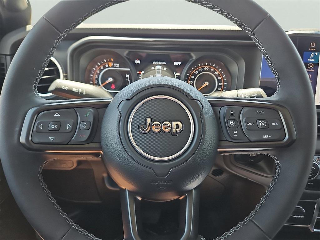 new 2025 Jeep Gladiator car, priced at $45,334
