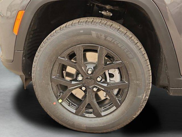 new 2025 Jeep Grand Cherokee L car, priced at $42,630