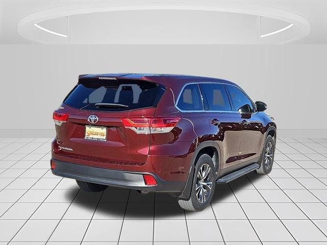 used 2019 Toyota Highlander car, priced at $27,423