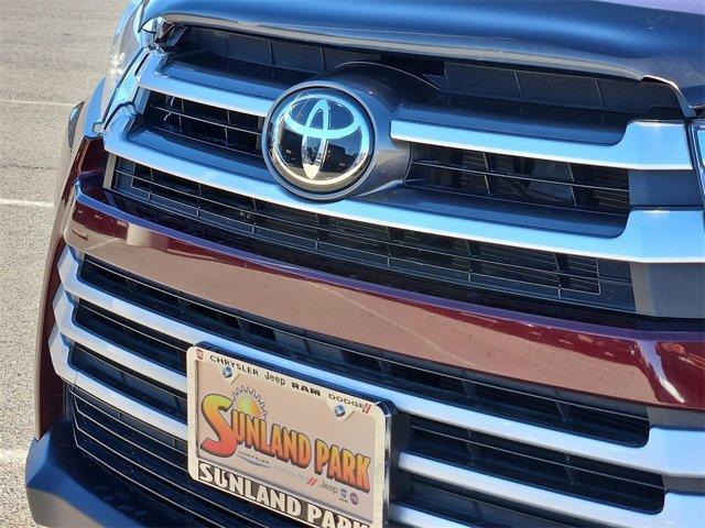 used 2019 Toyota Highlander car, priced at $27,423