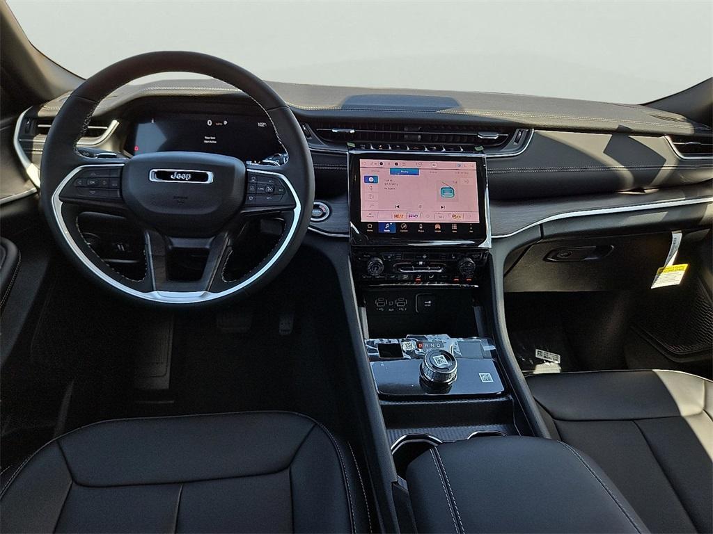 new 2025 Jeep Grand Cherokee L car, priced at $43,900