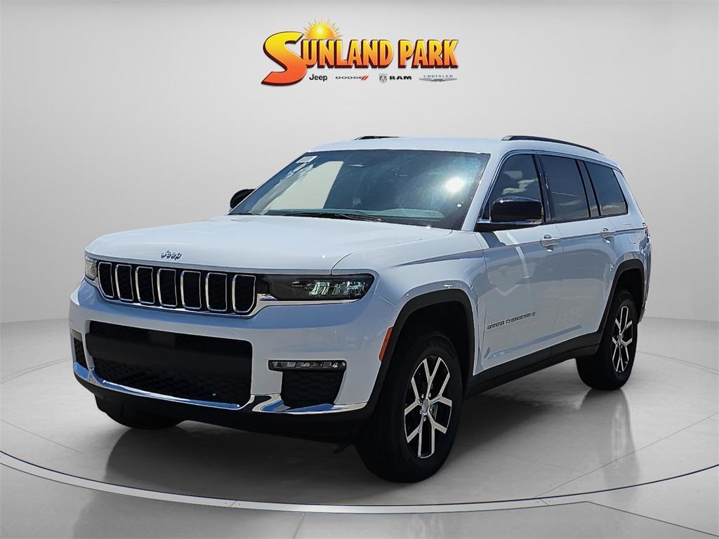 new 2025 Jeep Grand Cherokee L car, priced at $43,900